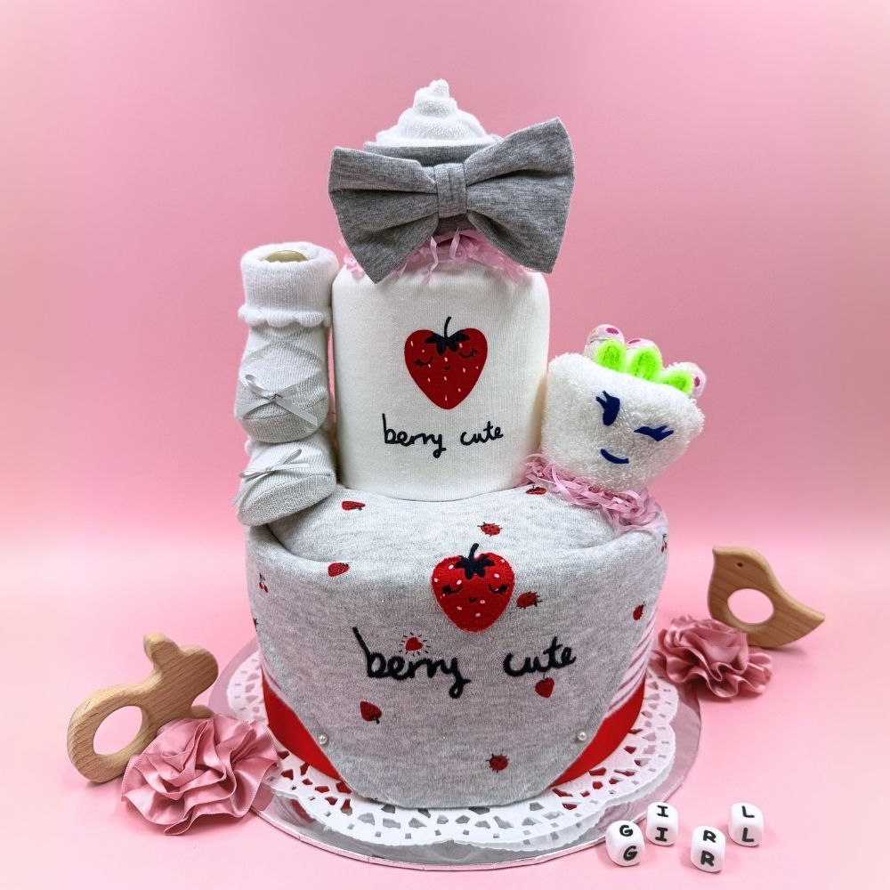 The PrettyCakes maker at work